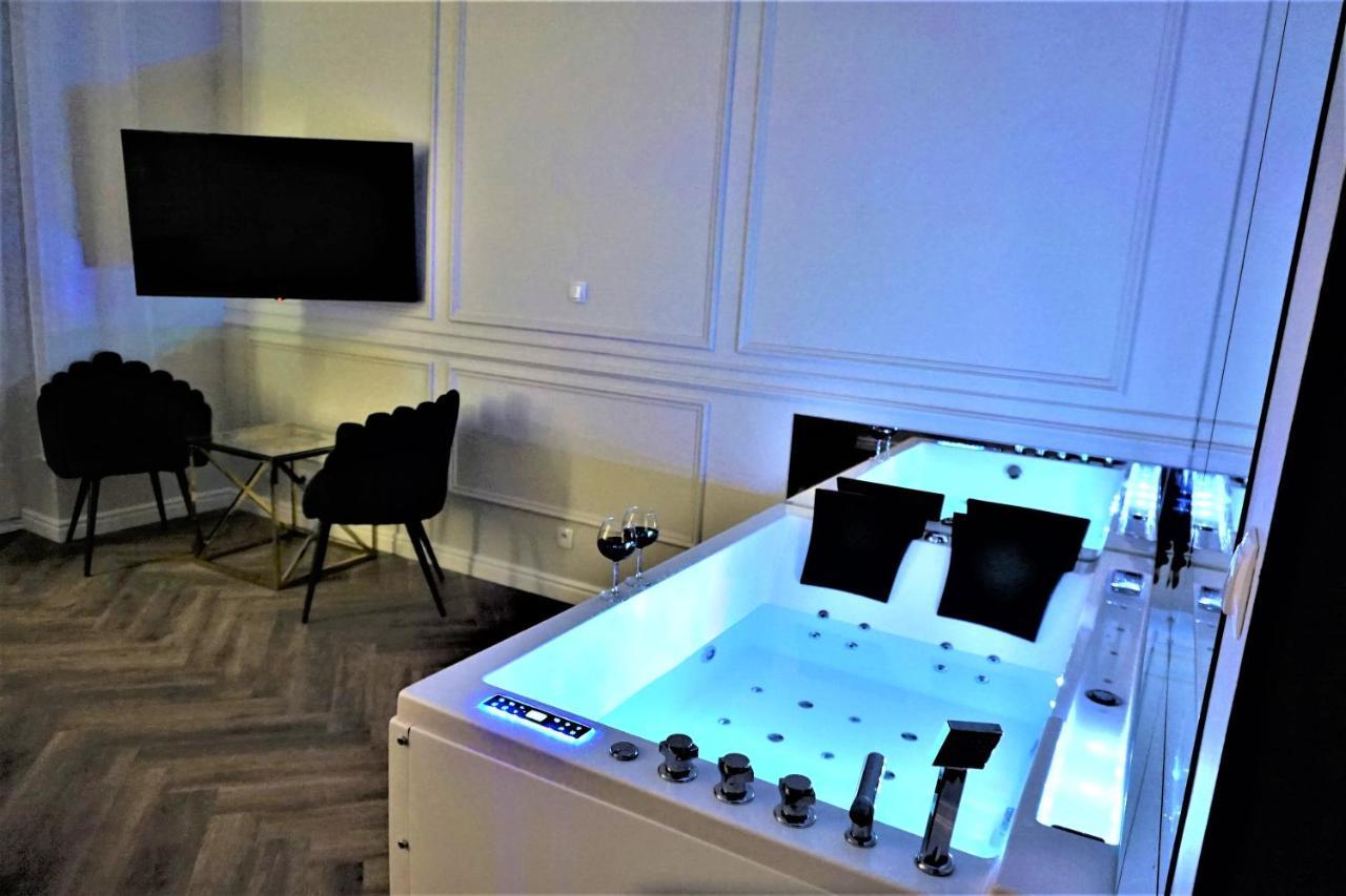 Luxury Jacuzzi Apartment Kraków Exteriör bild