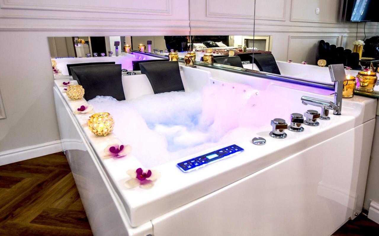 Luxury Jacuzzi Apartment Kraków Exteriör bild
